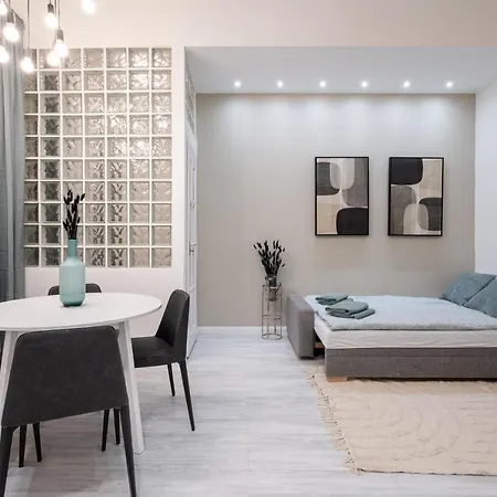 Kl31 - Urban Escape - Prime Location - Klauzal Square By Bqa Budapest