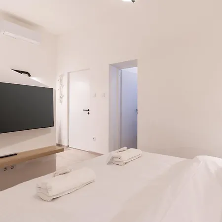 Kl31 - Urban Escape - Prime Location - Klauzal Square By Bqa Apartamento Budapest