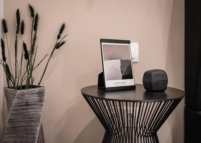Kl31 - Urban Escape - Prime Location - Klauzal Square By Bqa Apartment Budapest