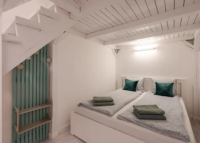 Apartment Kl31 - Urban Escape - Prime Location - Klauzal Square By Bqa *