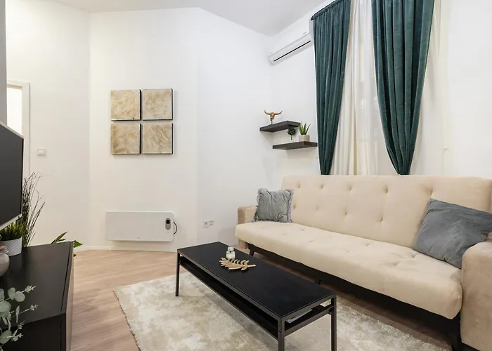 Apartment Kl31 - Urban Escape - Prime Location - Klauzal Square By Bqa Budapest