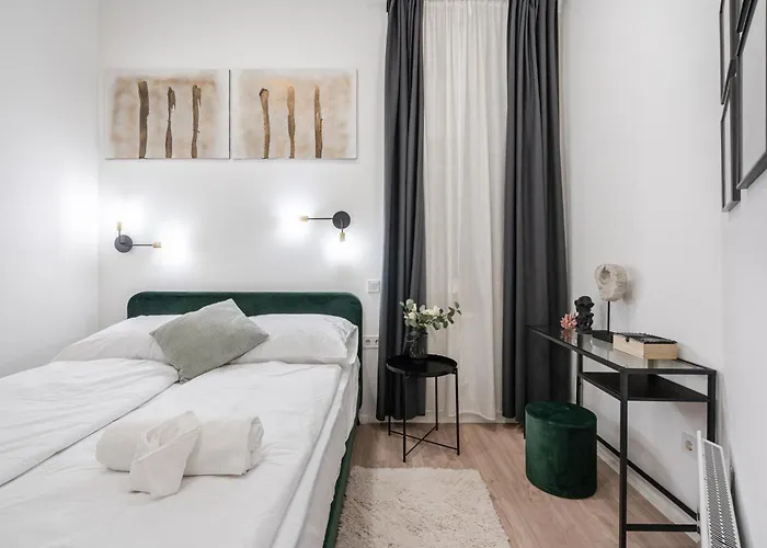 Kl31 - Urban Escape - Prime Location - Klauzal Square By Bqa