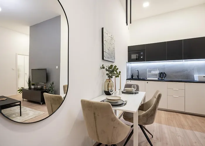Kl31 - Urban Escape - Prime Location - Klauzal Square By Bqa Apartment