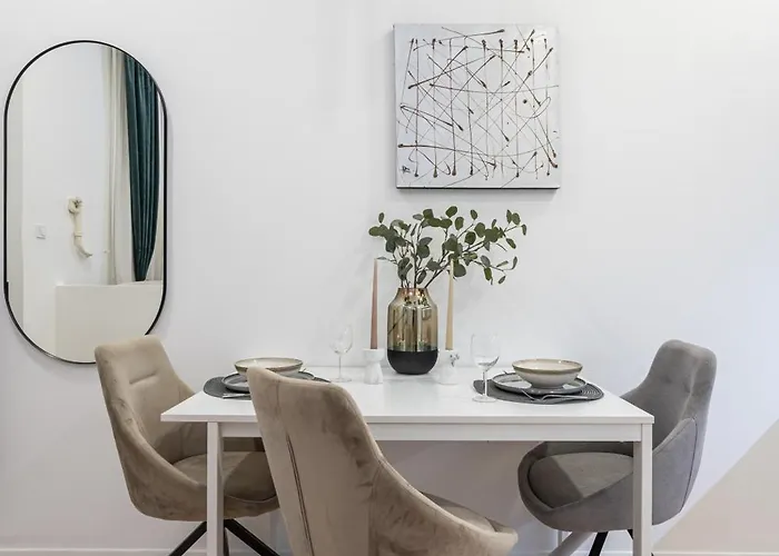Apartment Kl31 - Urban Escape - Prime Location - Klauzal Square By Bqa