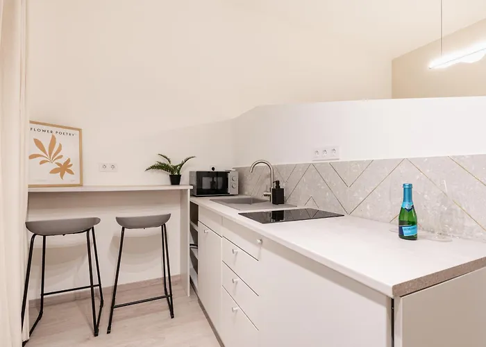 Kl31 - Urban Escape - Prime Location - Klauzal Square By Bqa Budapest