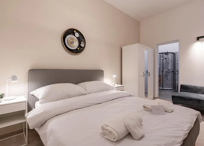 Apartment Kl31 - Urban Escape - Prime Location - Klauzal Square By Bqa Budapest
