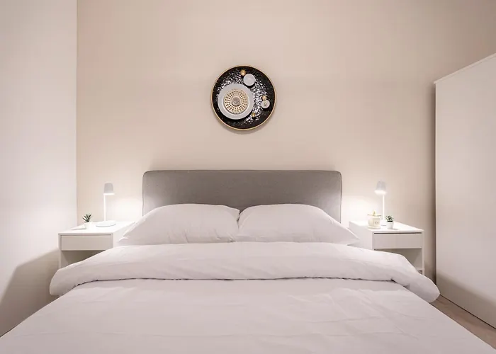 Apartment Kl31 - Urban Escape - Prime Location - Klauzal Square By Bqa *