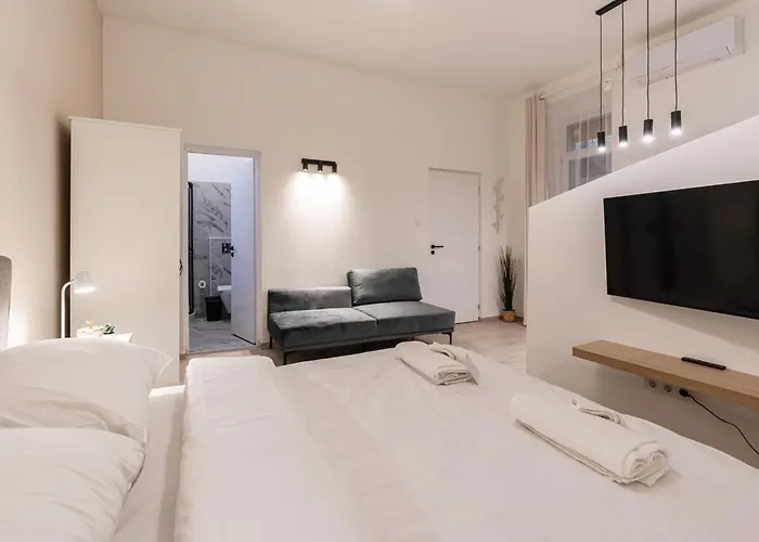 Kl31 - Urban Escape - Prime Location - Klauzal Square By Bqa
