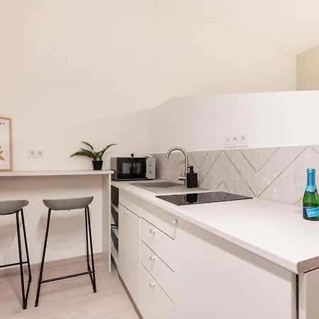Kl31 - Urban Escape - Prime Location - Klauzal Square By Bqa 부다페스트