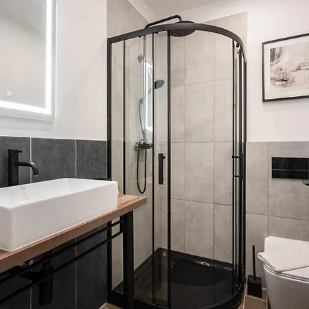 Kl31 - Urban Escape - Prime Location - Klauzal Square By Bqa * Budapest