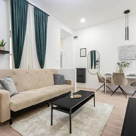 Kl31 - Urban Escape - Prime Location - Klauzal Square By Bqa * Budapest