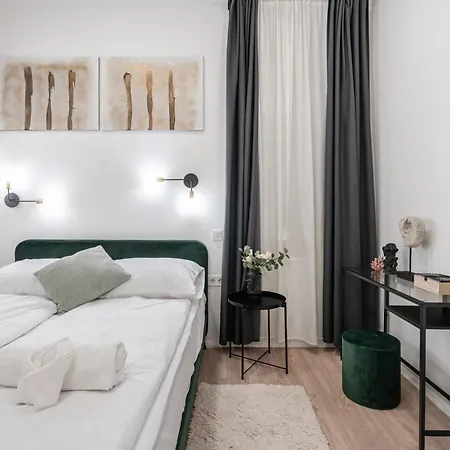Kl31 - Urban Escape - Prime Location - Klauzal Square By Bqa