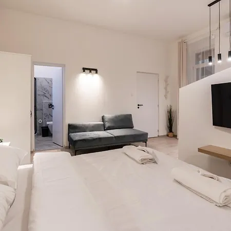 Kl31 - Urban Escape - Prime Location - Klauzal Square By Bqa
