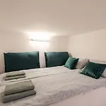 Kl31 - Urban Escape - Prime Location - Klauzal Square By Bqa