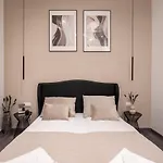 Kl31 - Urban Escape - Prime Location - Klauzal Square By Bqa *