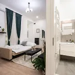 Lejlighed Kl31 - Urban Escape - Prime Location - Klauzal Square By Bqa