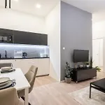 Kl31 - Urban Escape - Prime Location - Klauzal Square By Bqa