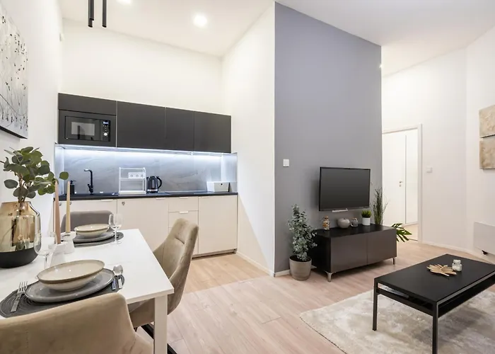 Kl31 - Urban Escape - Prime Location - Klauzal Square By Bqa